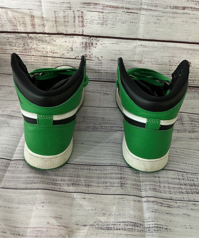 Nike Air Jordan 1 Retro High Tops Green Sneakers Women 6.5 Y Women's 8 Men's 6.5