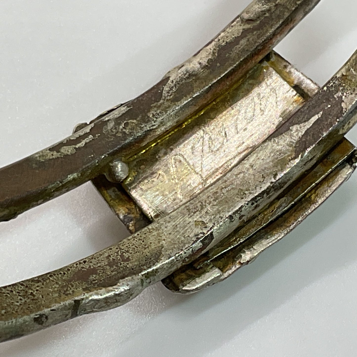 VTG. Signed Silver Plated Brutalist Bangle Braceet- 7.75"