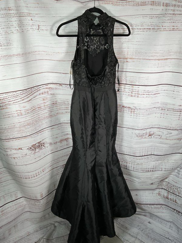NEW Aqua Women's Black Lace Floral Top Long Gown Dress Size 2