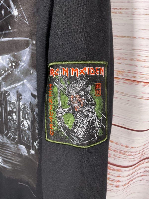 Iron Maiden Legacy of the Beast World Tour 2022 Zip Up Black Hoodie Size S