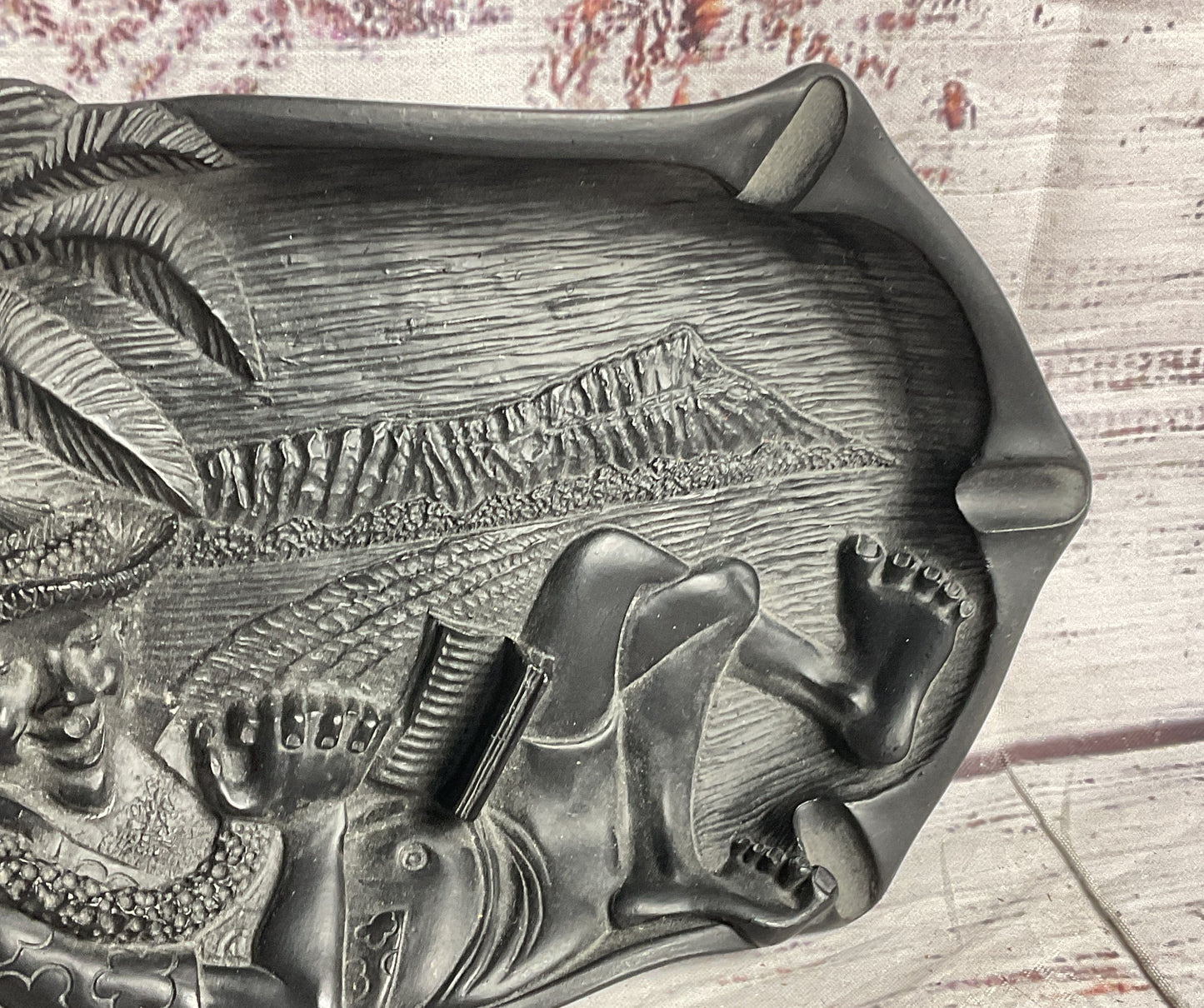 Coco Joe's On The Beach Vintage Tiki Lava Ashtray Black