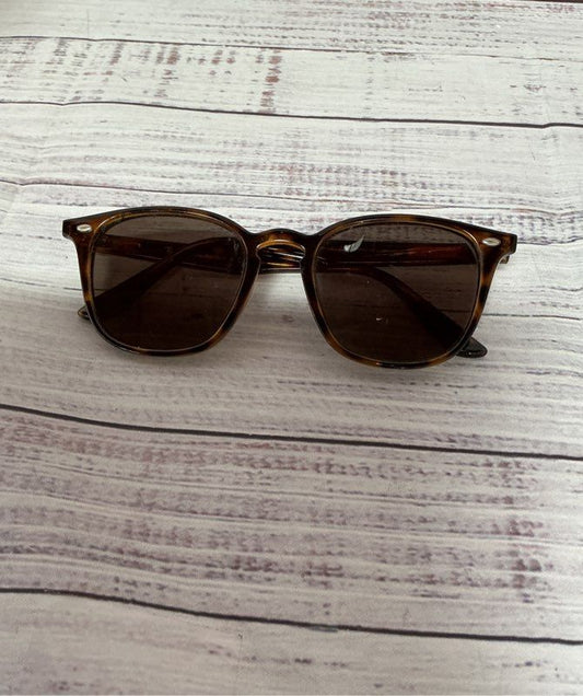 Ray-Ban Erika Brown Tortoise Shell Sunglasses FOR FRAMES ONLY Retail $178