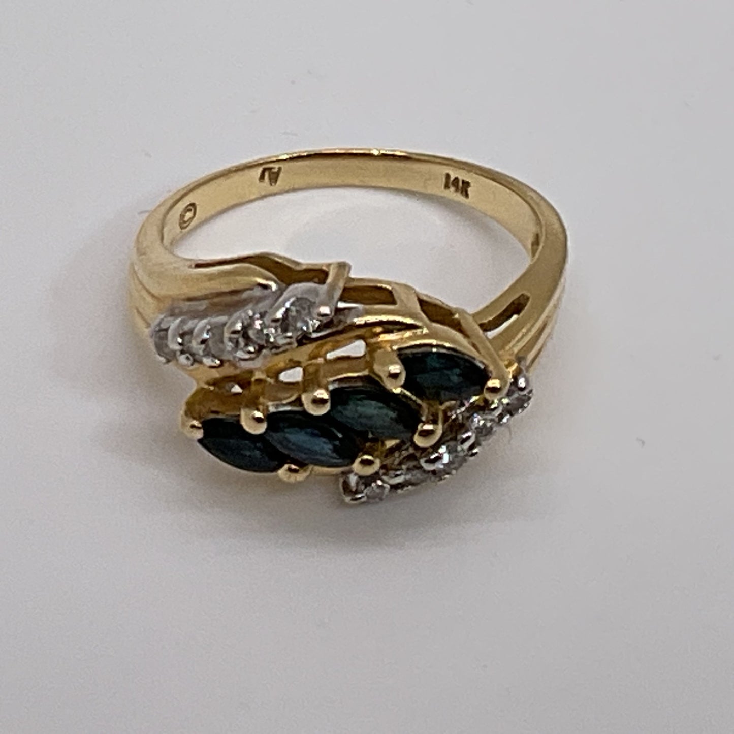 14K Yellow Gold Diamond & Sapphire SZ 6 Ring- 4.17g