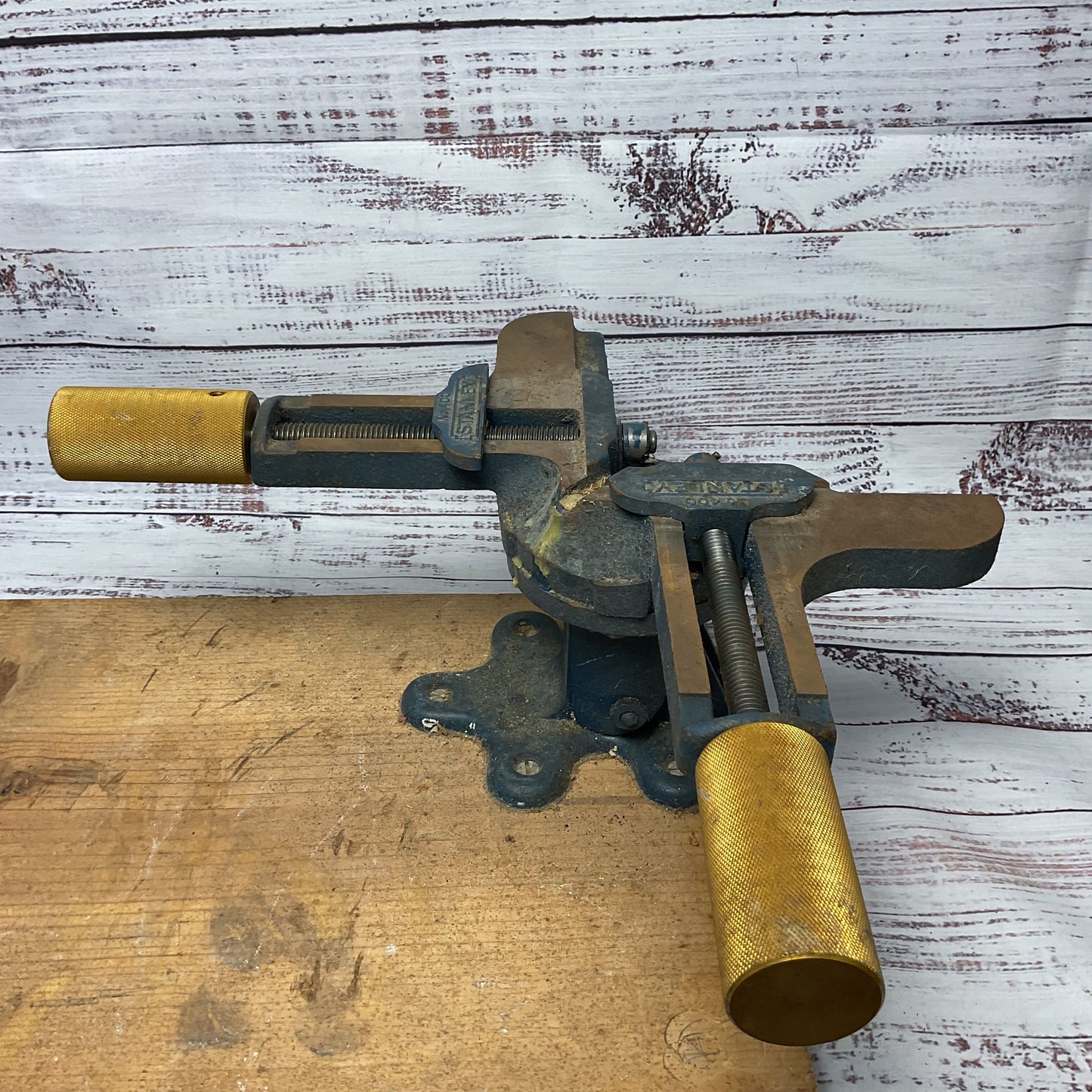 Vintage Stanley No. 400 Tilts And Swivels Picture Frame Vise Mounted