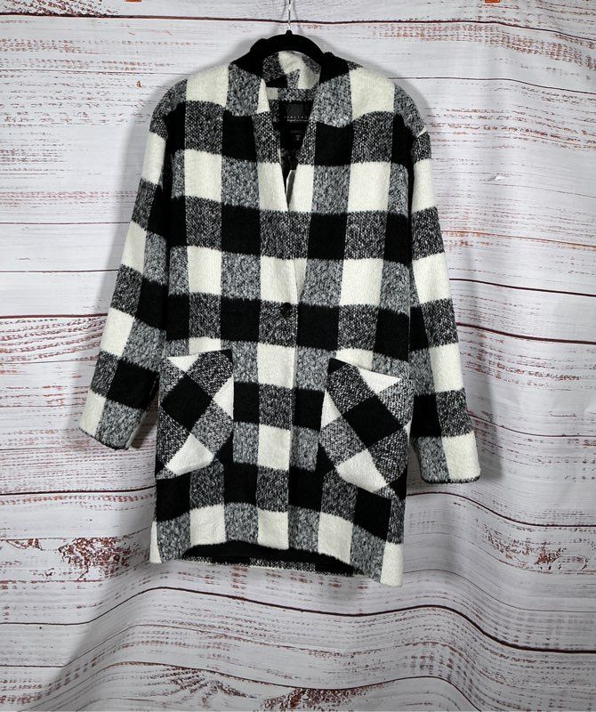 Women's NWT Sanctuary Black and White Plaid Coat Size M Retail $180