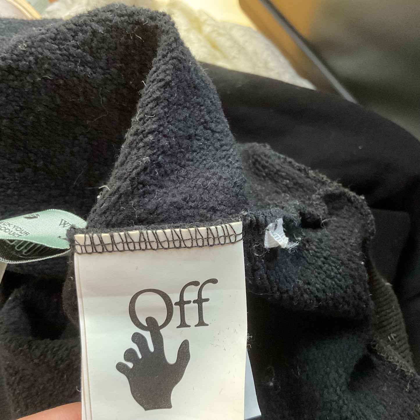 OFF-WHITE Men's Black Arrow Print Crewneck Sweatshirt- SZ S