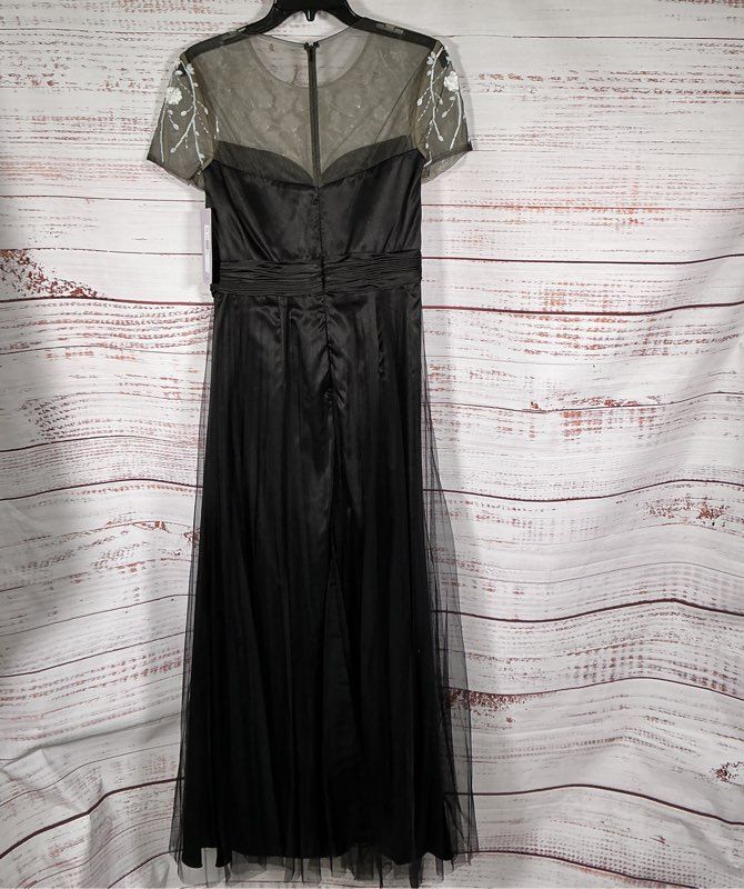 NWT JS Collections Black Cocktail Dress with tulle and mesh beaded bodice Size 6