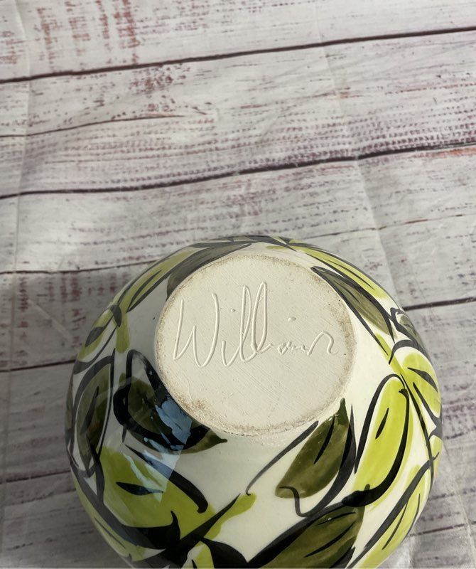 Vintage Hand Painted Art Pottery Vase – Signed “Williams” Leaf Green Art 4.5"