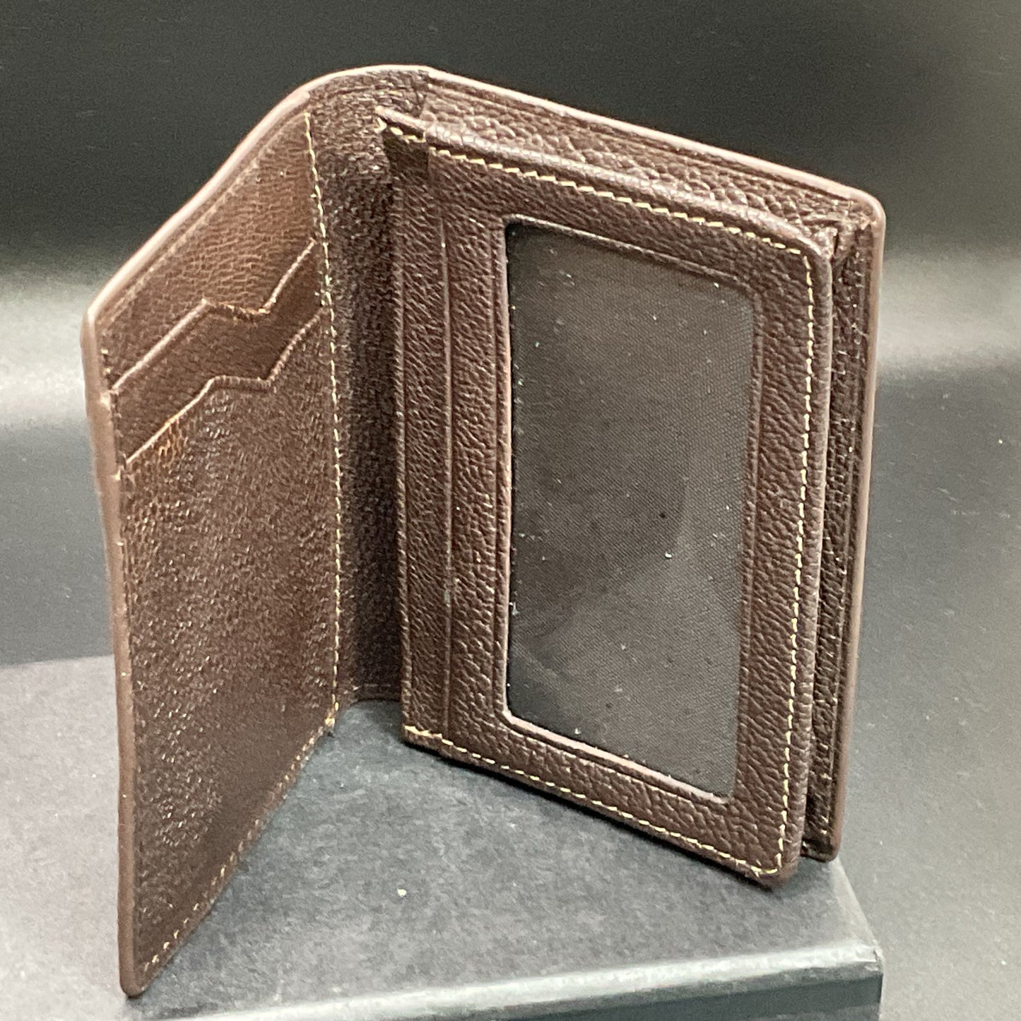 NWB TUMI Men's Bifold Brown Leather Wallet