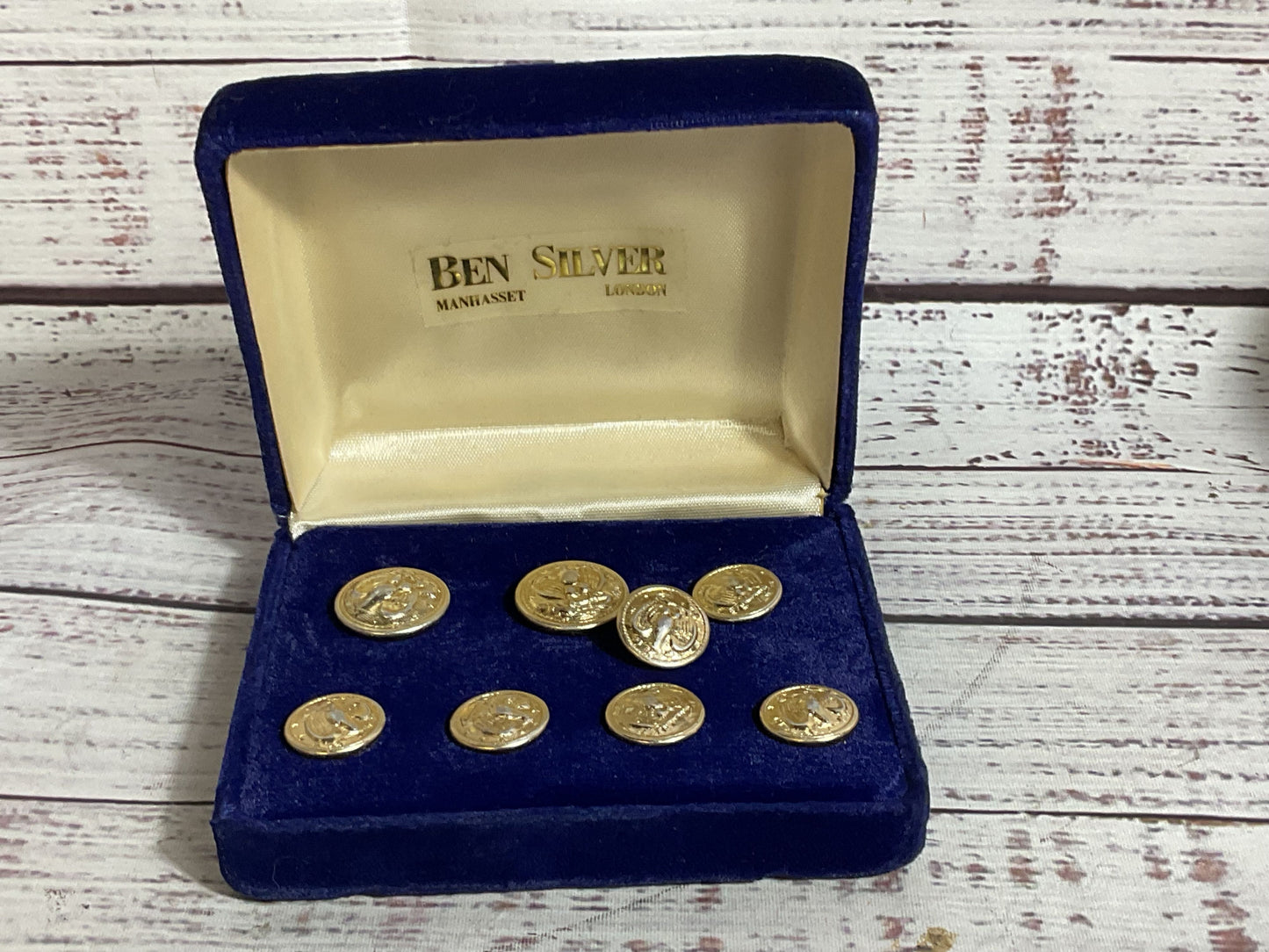 VTG. BEN SILVER Eagle Gold Tone Buttons