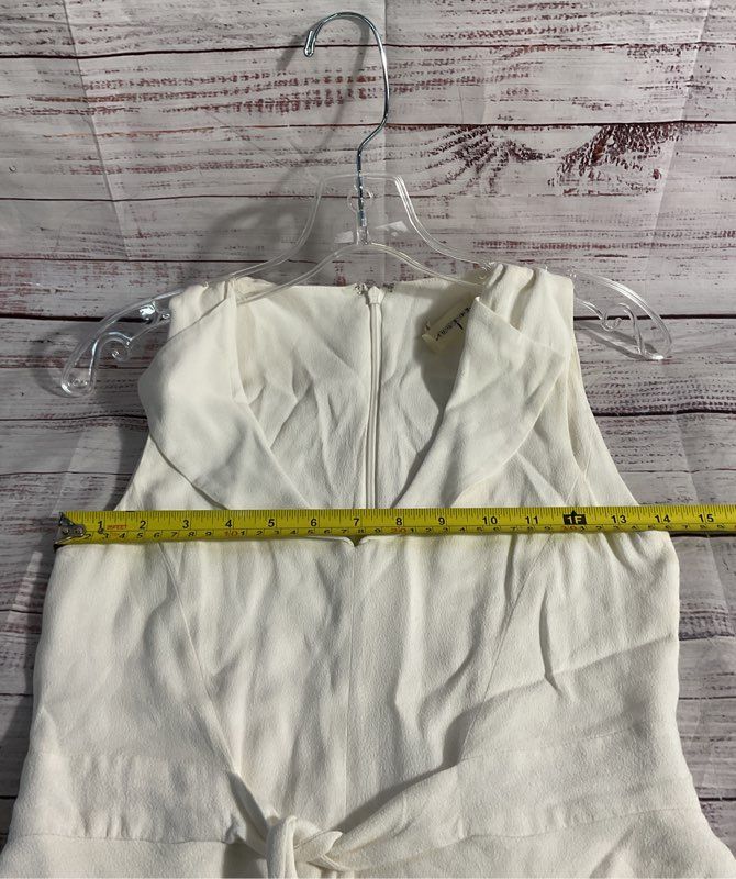 L'AGENCE Women's Sleeveless White Center Wrap Pocket Short Dress Size 2