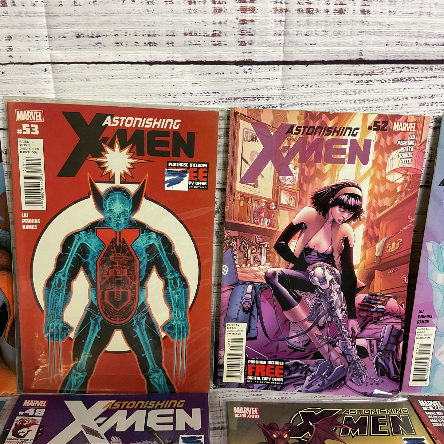 Lot of 20 Astonishing X-Men Comic Magazines