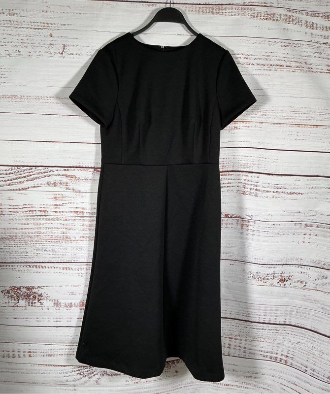 NWT Ann Taylor Short Sleeve Black Dress Size 8