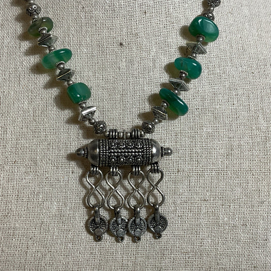 Ethnic Silver Tone Green Gemstone Beaded 18" Necklace