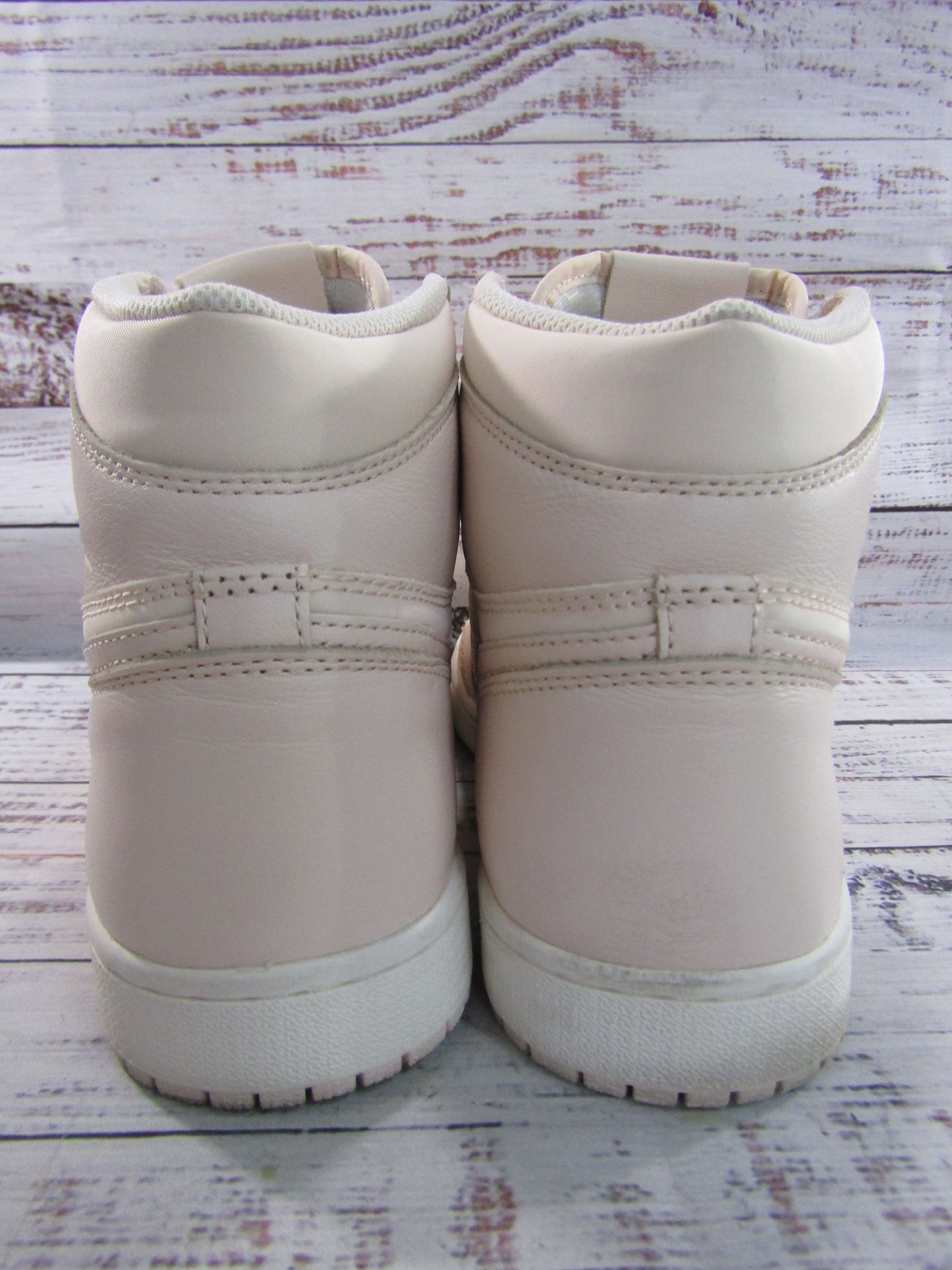 Nike Air Jordan 1 Retro High OG Guava Ice Men's Sneakers Size 9.5 555088-801