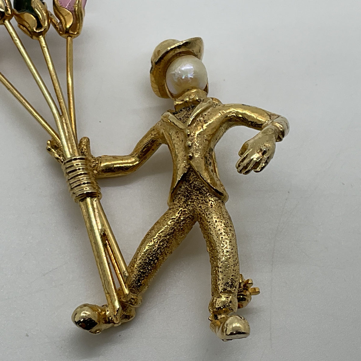 VTG. MCM Gold Tone Agate Mime Balloon Salesman Brooch- 2.75"