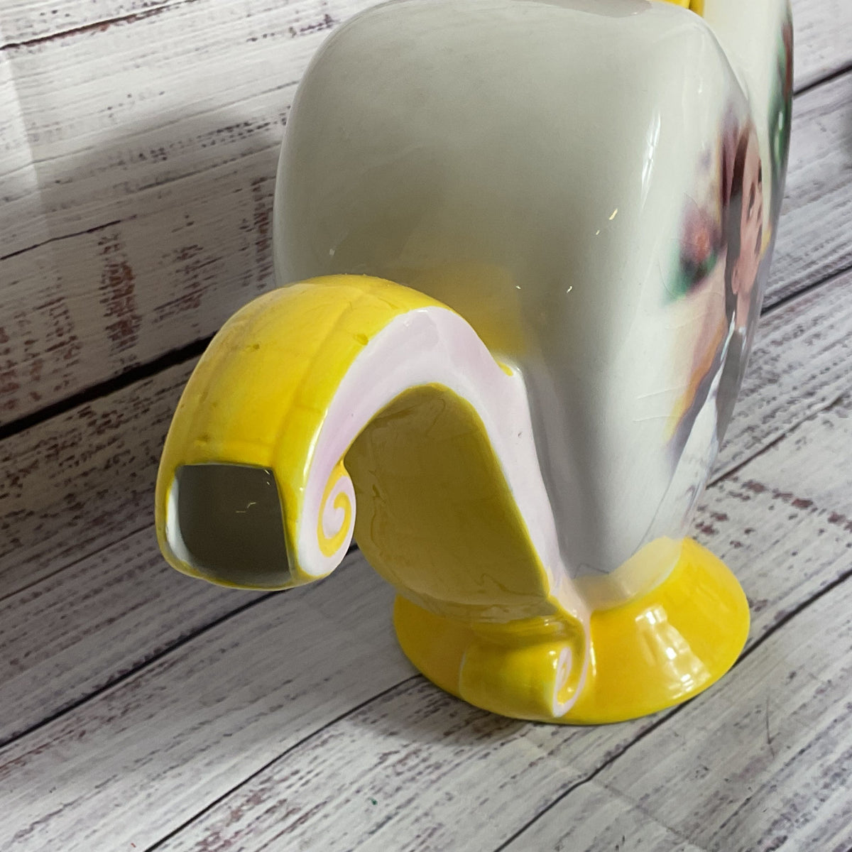 2000 T.E.C Dorothy Wizard Of Oz Porcelain Heart Teapot- 7.5" x 12"