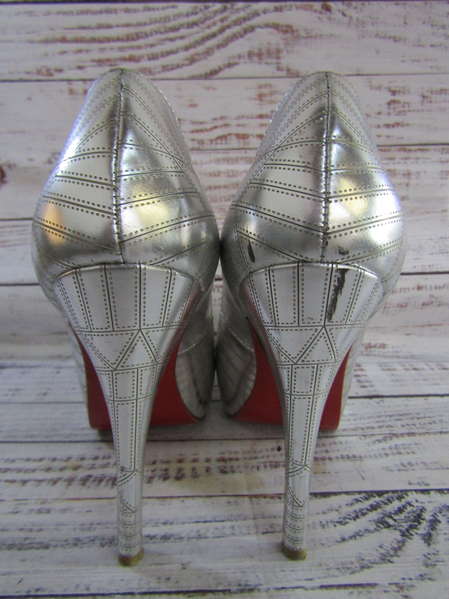 Christian Louboutin Very Galaxy Women's Silver Leather Peep Toe Pumps Size 8