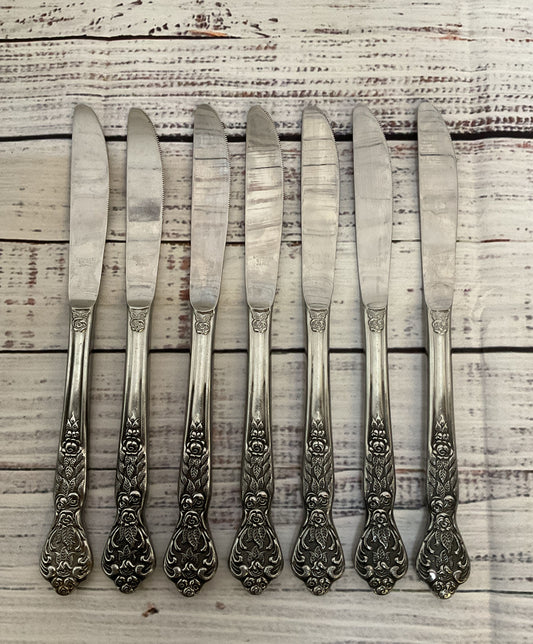 Versailles Japan Stainless Steel Rose Pattern Dinner Knives Lot of 7