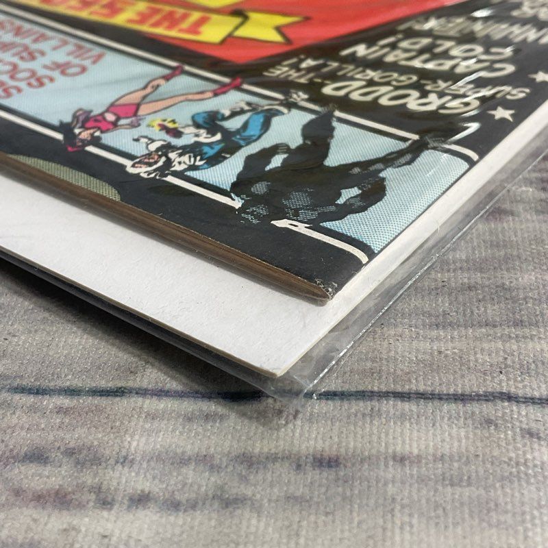 Lot Of 3 Vintage Dc Society Of Super Villains #2 3 5 Ungraded Comic Books