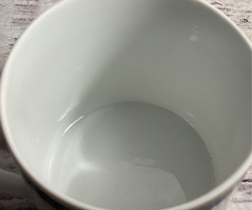 Crown Porcelain Prestige Set of 8 Tea Cups White Blue