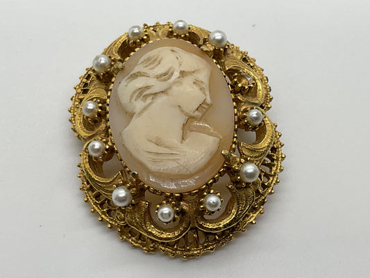 FLORENZA Gold Tone Faux Pearl Cameo Brooch/Pendant- 1.5" (MISSING STONE)