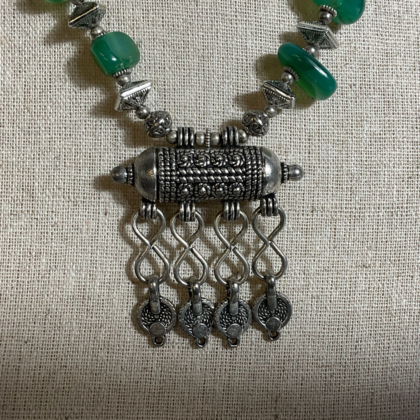 Ethnic Silver Tone Green Gemstone Beaded 18" Necklace