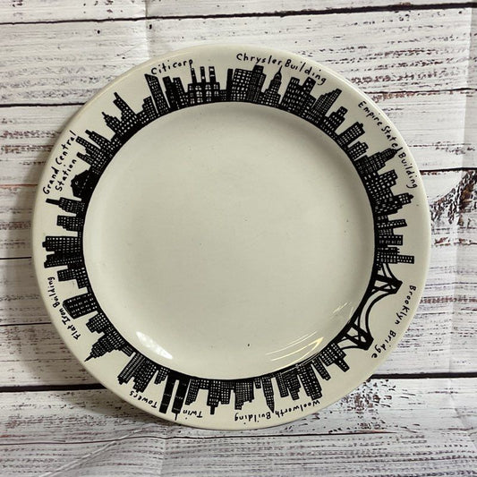 VTG. FISH EDDYS NYC Skyline by Homer Laughlin 10” Dinner Plate