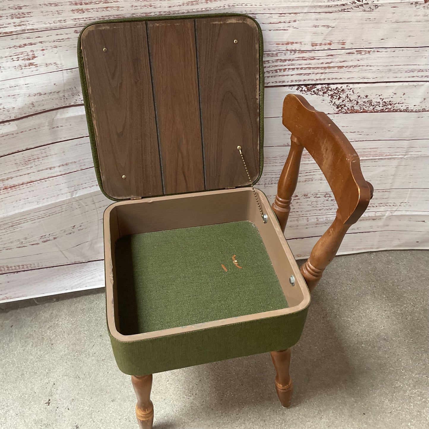 MCM Mid Century 1950’s Green Vinyl Sewing Machine Chair with Storage (PICK UP)