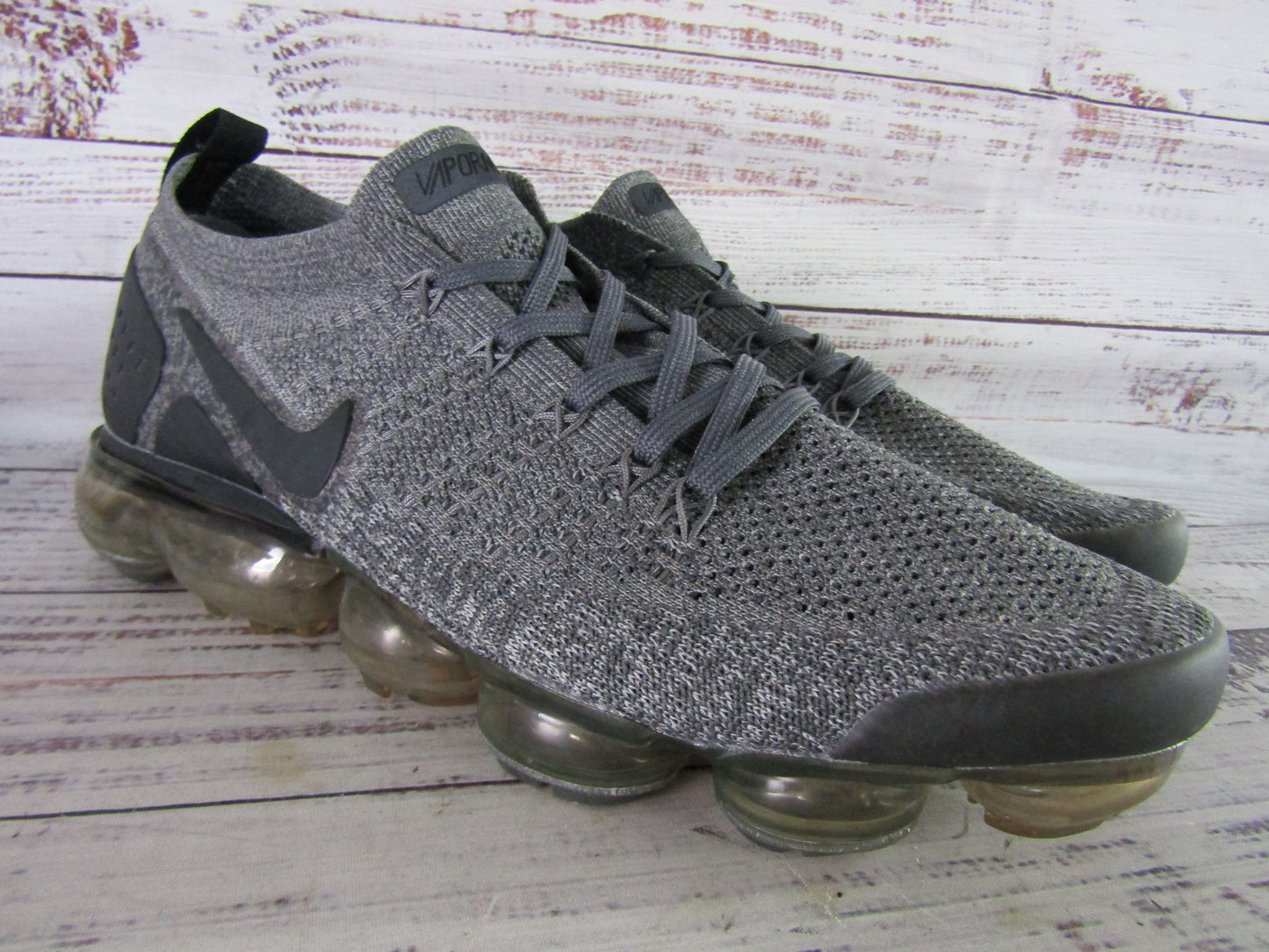 Nike Air Vapormax Flyknit 2 Wolf Grey Mens Gray Knit Sneakers Size 11 942842-002