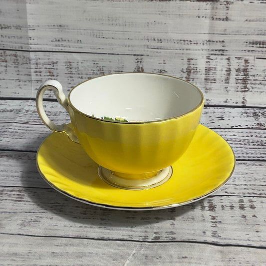 Aynsley Cottage Garden Yellow Bone China Tea Cup And Saucer Set