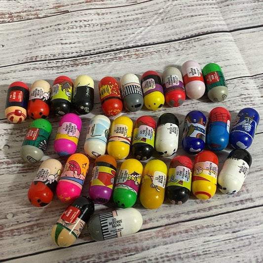 Lot of 29 Moose Toys Inc. MIGHTY BEANZ Beans