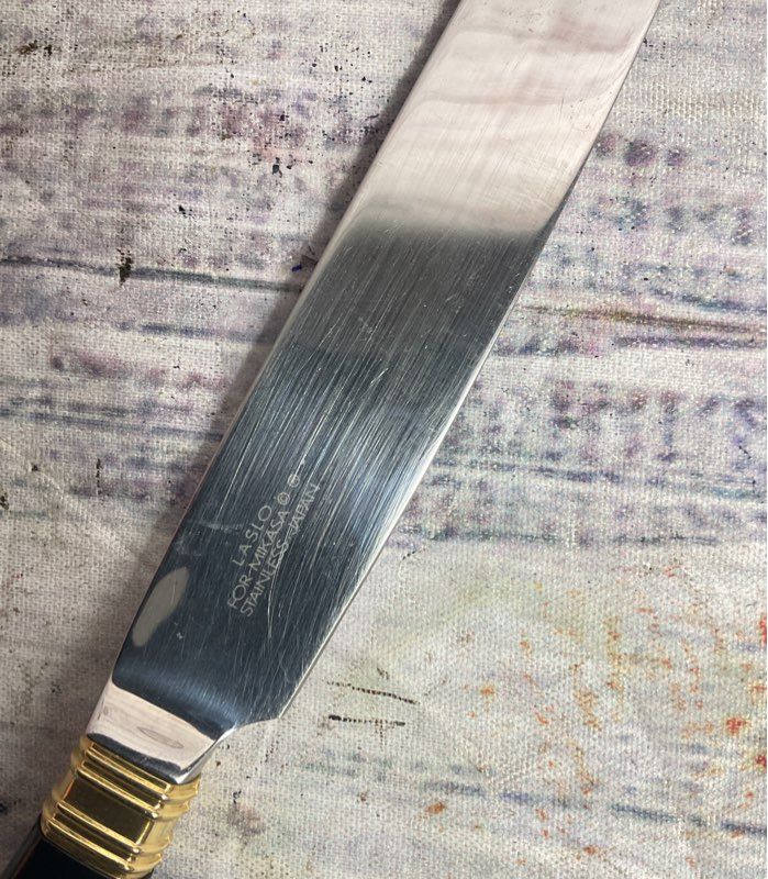 Laslo Mikasa Continental Set of 12 Stainless Steel Knives Black Gold