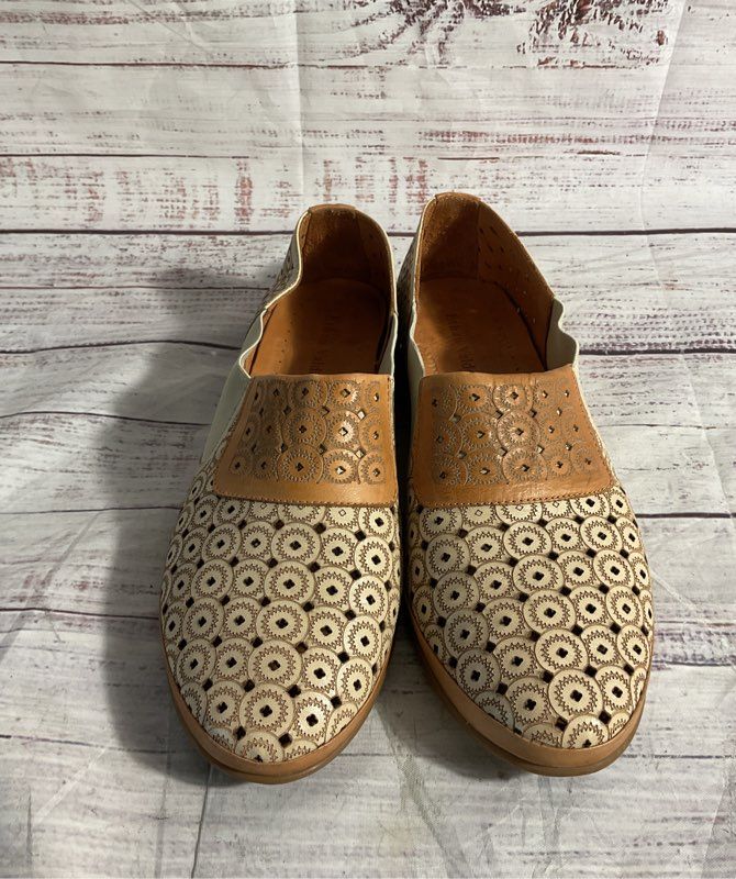 Ethan Valdes Women Perforated Leather Slip-On Loafers Comfort Size 40