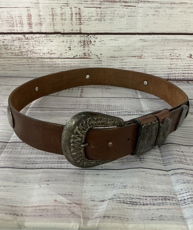 Women's Vtg Streets Ahead Brown Leather Belt with silver round hardware Size L