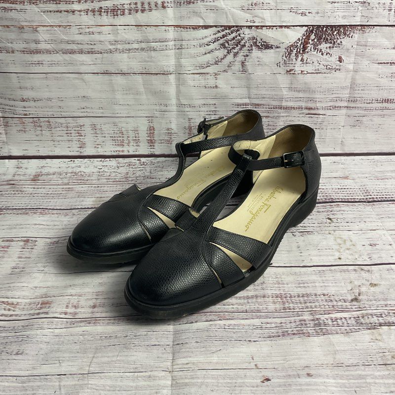 Salvatore Ferragamo Black Pebbled Leather T Strap Low Wedge Sandal Women's 7