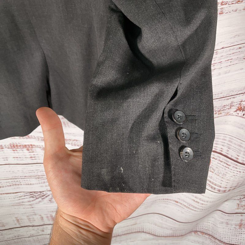 Gucci Gray Wool Blend 2 Button 3 Pocket Suit Jacket - Size 42