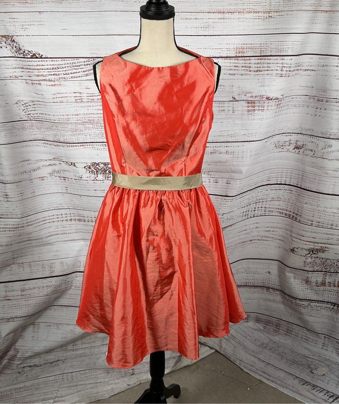 Women's Da Vinci Orange Taffeta Formal Dress with cut out back Size 12
