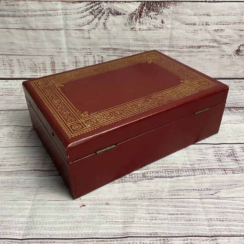 Vintage Burgundy Faux Leather Velvet Lined 2 Tier Jewelry Box