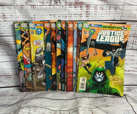 DC Comics Justice League Unlimited Lot of 13 Comic Book Collection