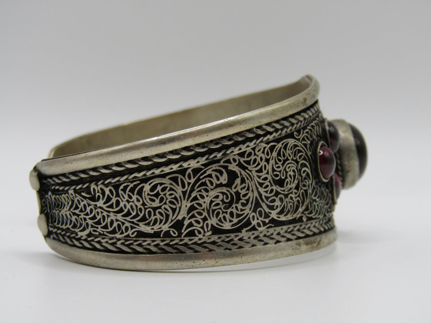 Handcrafted Tribal Silver Plated Tiger's Eye Rhodolite Garnet Cuff Bracelet