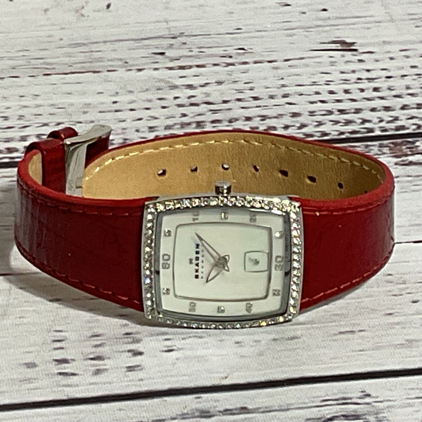 SKAGEN Denmark 384SSLR8A Women's Silver Tone MOP Dial Red Band Watch