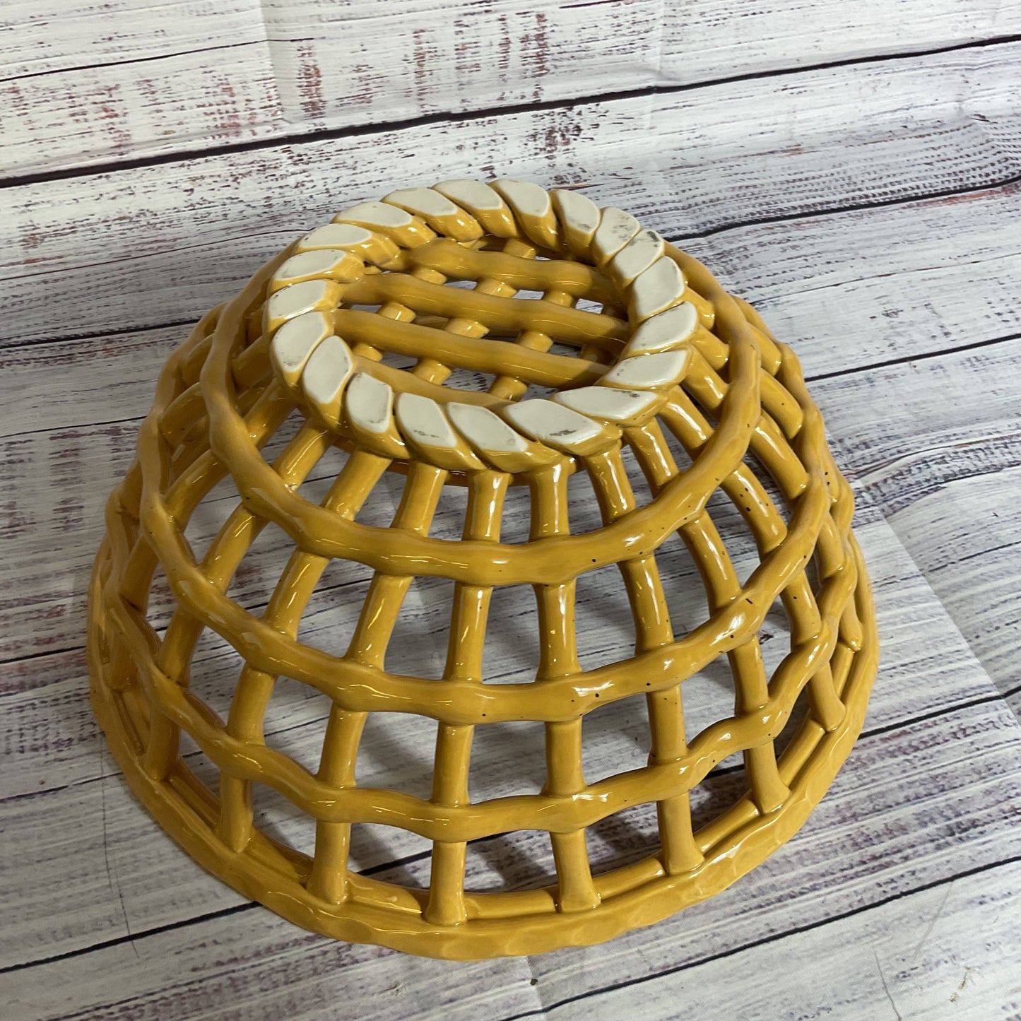 VTG. Yellow Ceramic Lattice Weave Decorative Bowl- 10.75"