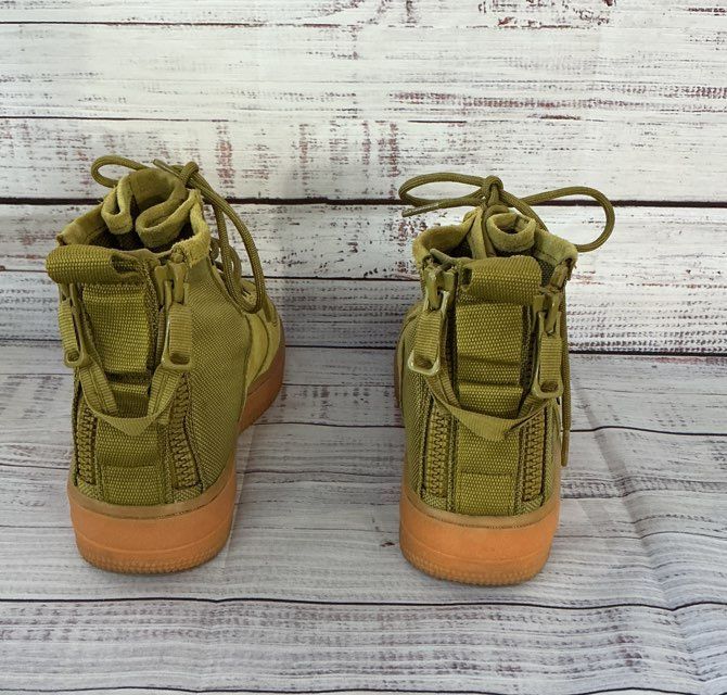 Women's Nike SF Air Force 1 Mid Desert Moss Sneaker Size 6.5