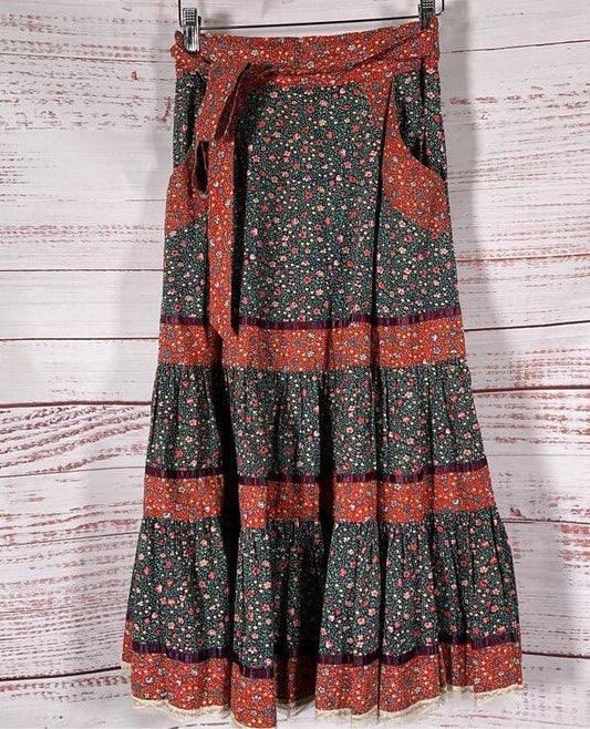 Jessica McClintock’s Gunnies Vintage Tiered Skirt Multicolor 12.5" Waist