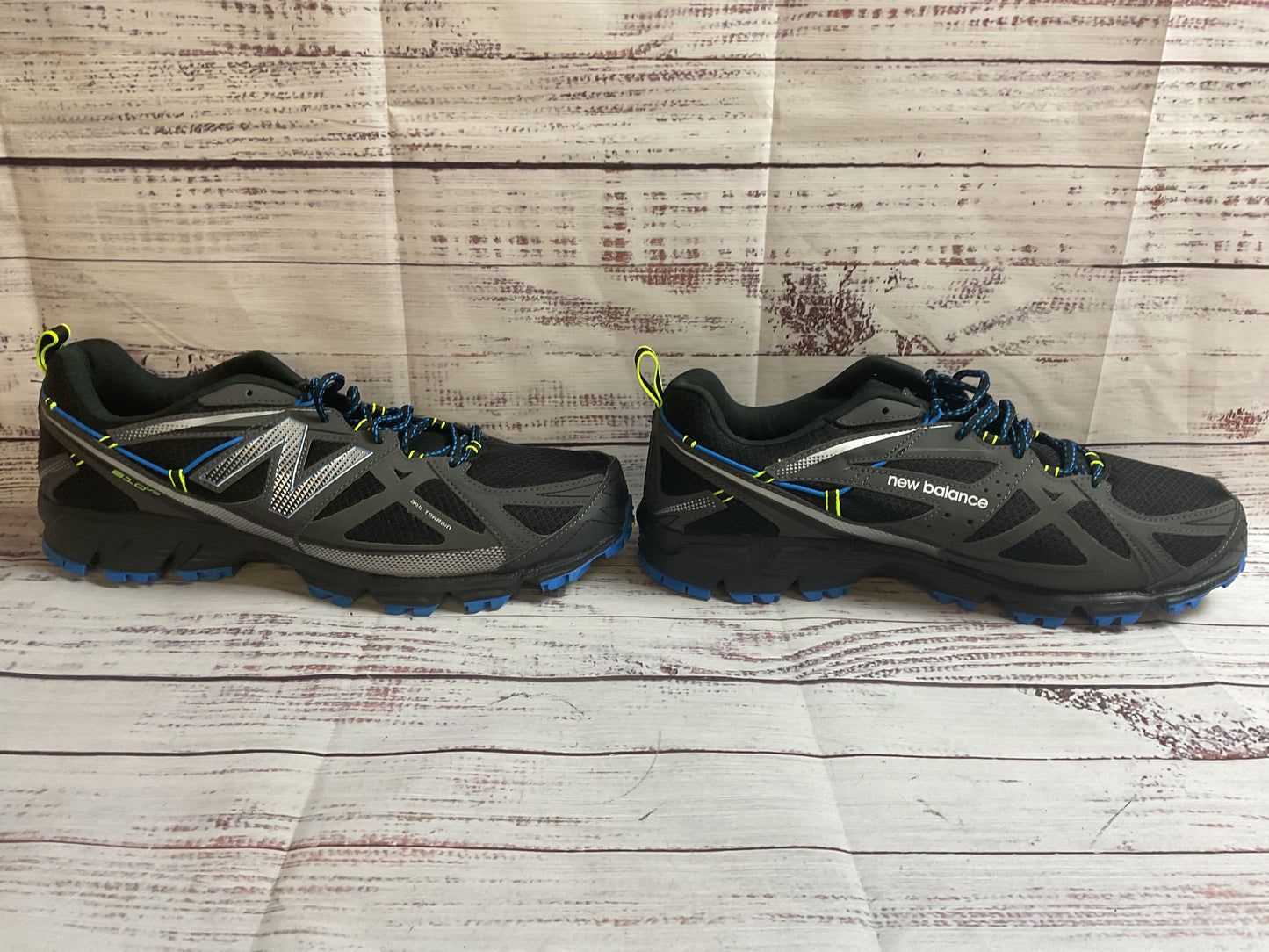 New Balance 610 v3 Black Sneaker Athletic Shoe Men 11.5
