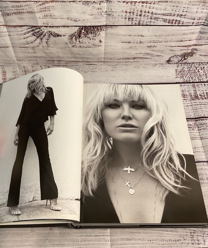 The Beauty Book For Brain Cancer Darren Tieste Hardcover