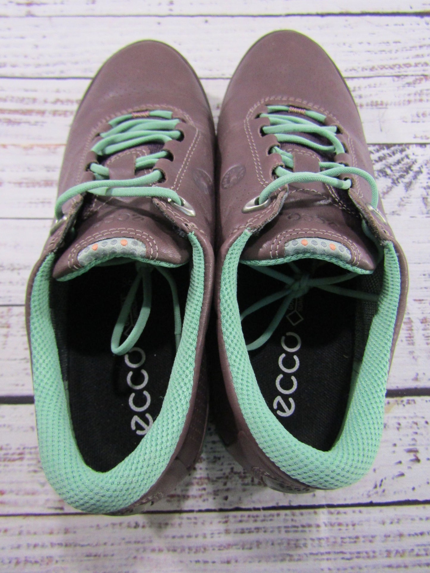 Ecco Cool Pro Women's Purple Leather Gore-Tex Waterproof Golf Shoes Size 6