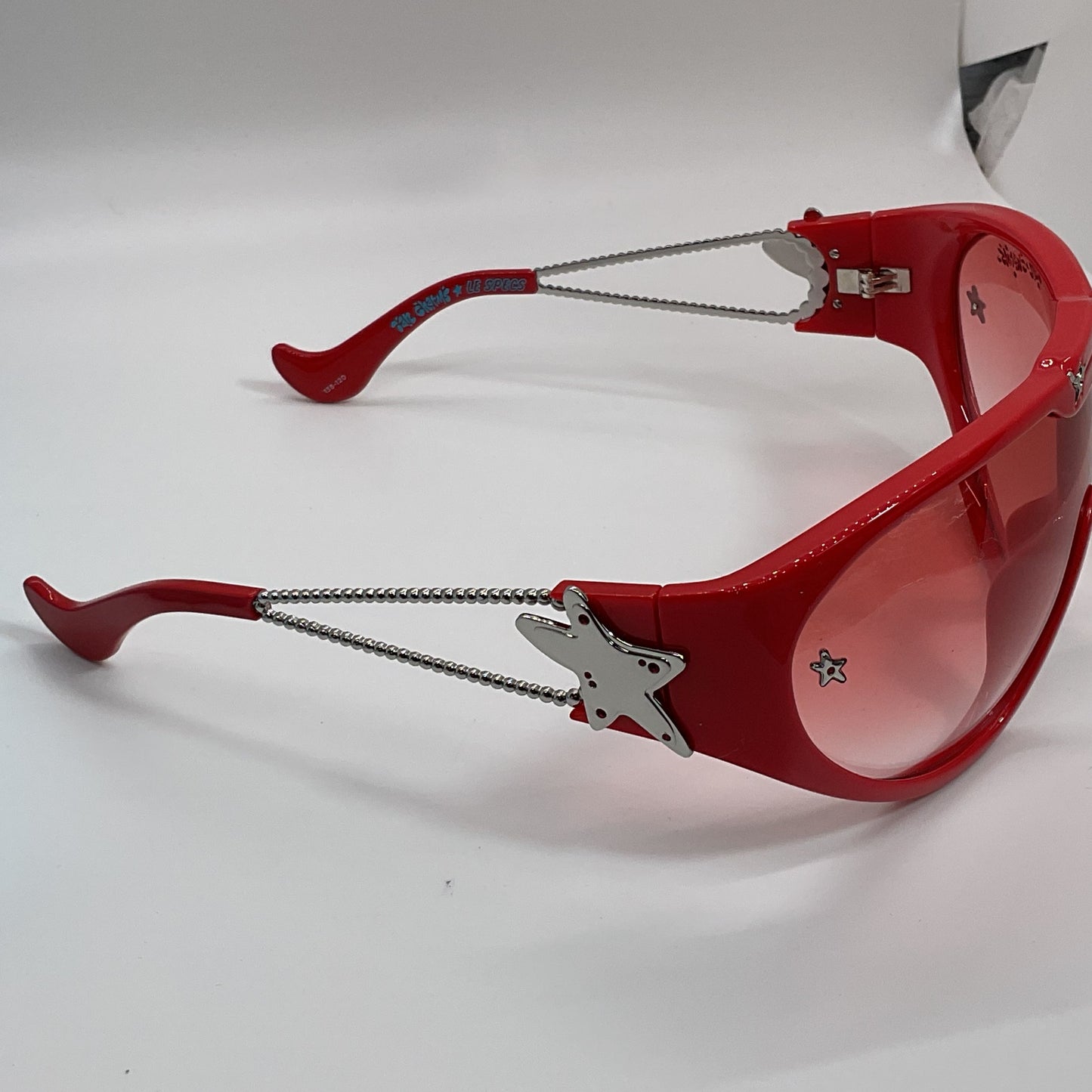IAN CHARMS X LE SPECS Nepo Baby Red Sunglasses with Faux Fur Cover