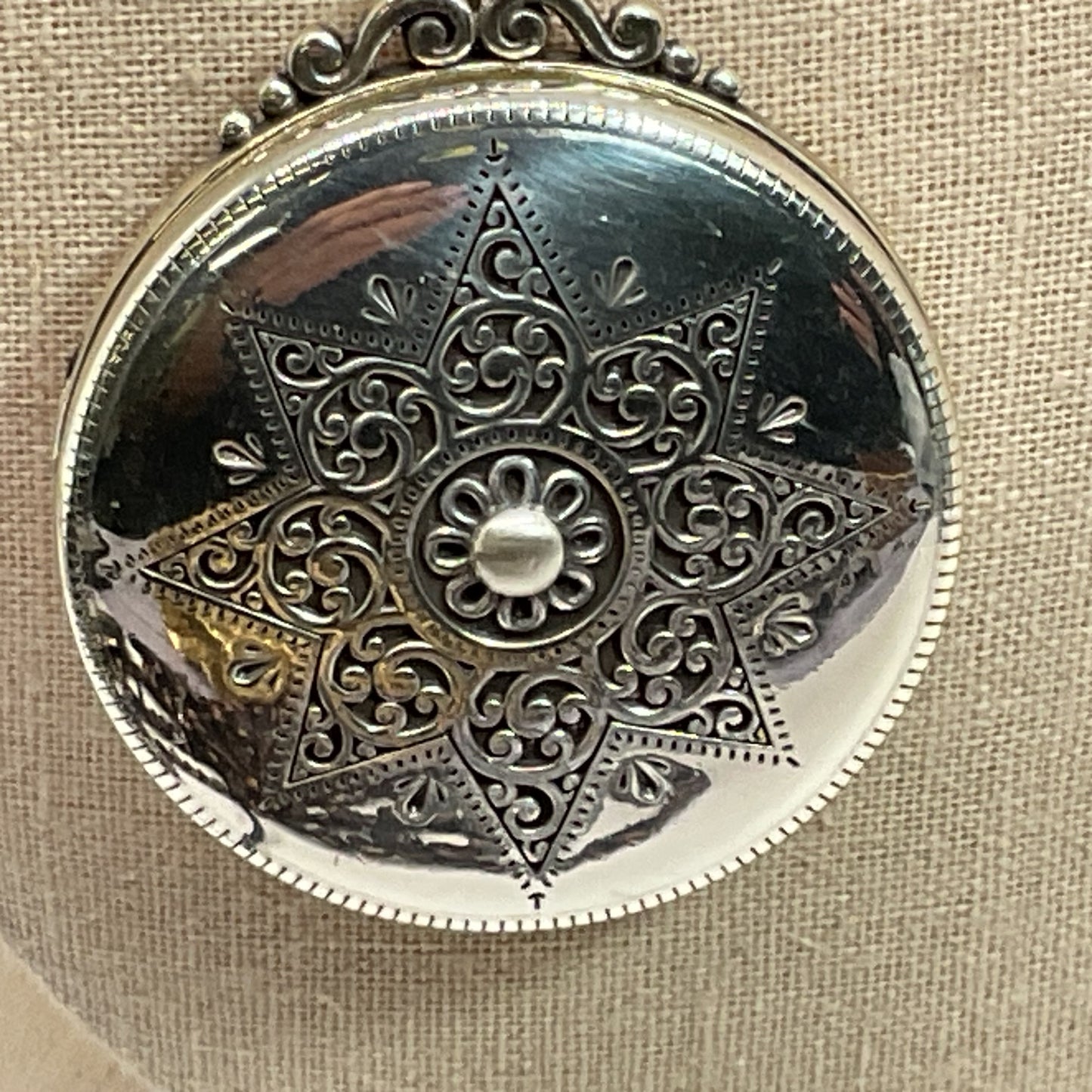 BRIGHTON Silver Tone Locket Pendant 38" Chain Necklace- (DAMAGED)